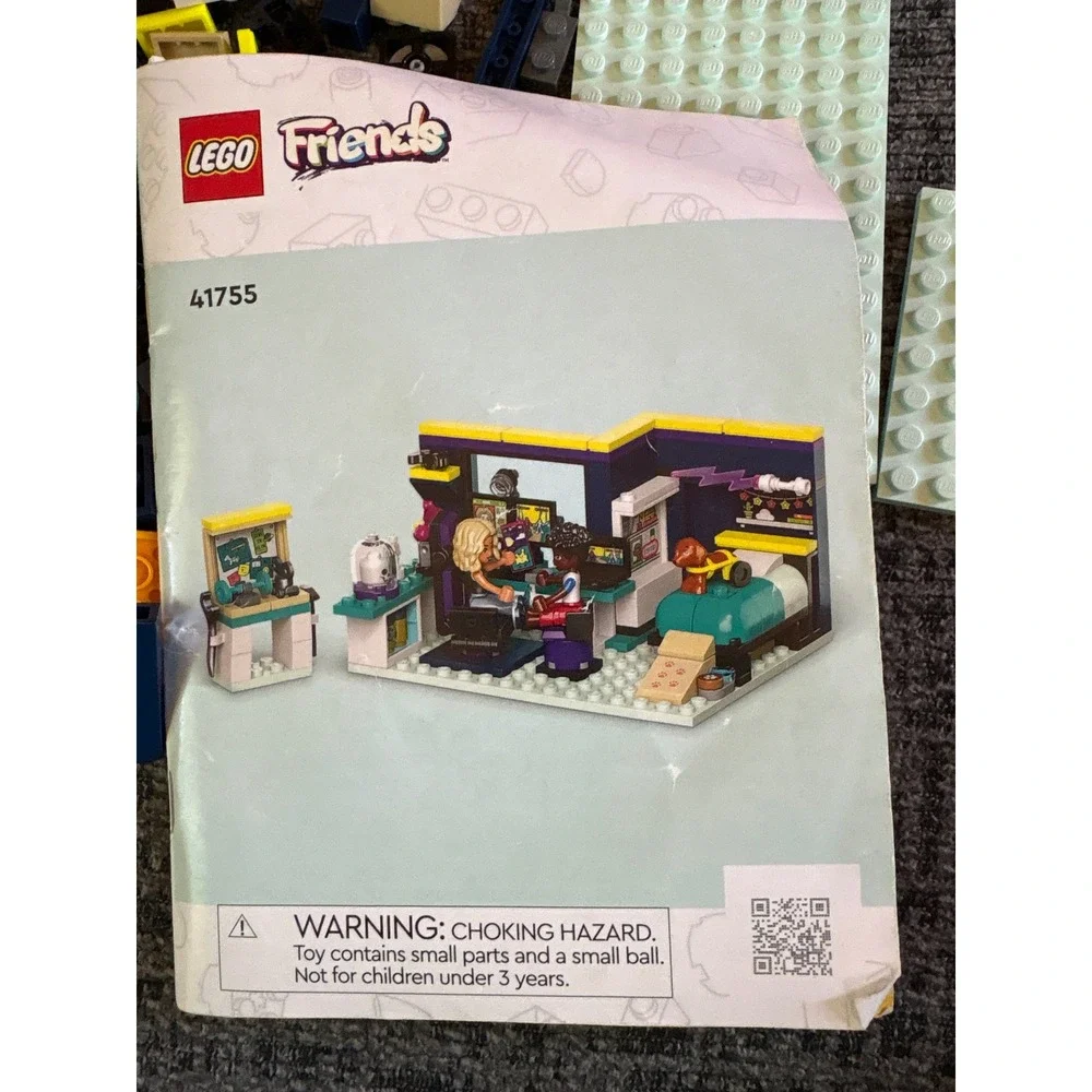 LEGO Friends Novas Room 41755 Gaming Bedroom Set with 5 Figures and Manual